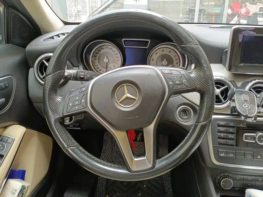 Mercedes-Benz GLA — миниатюра 15