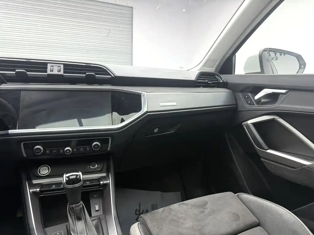 Audi Q3 — миниатюра 11