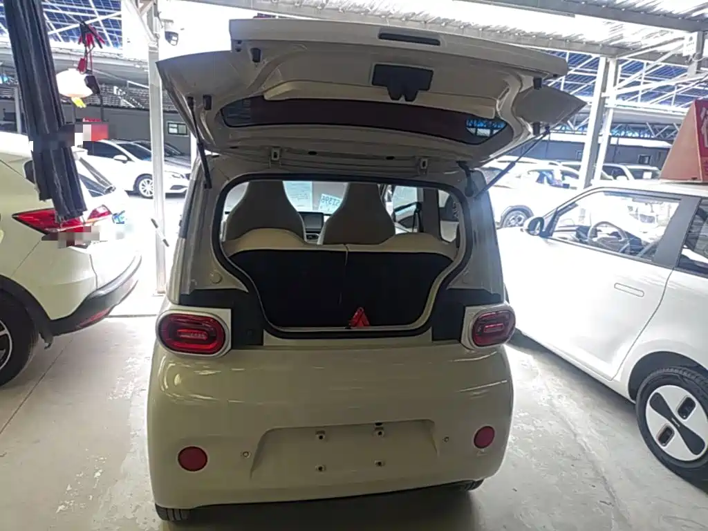 Wuling MINIEV — миниатюра 19