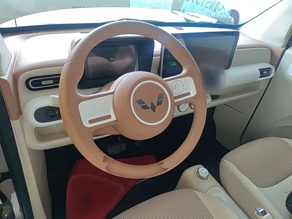 Wuling MINIEV — миниатюра 10