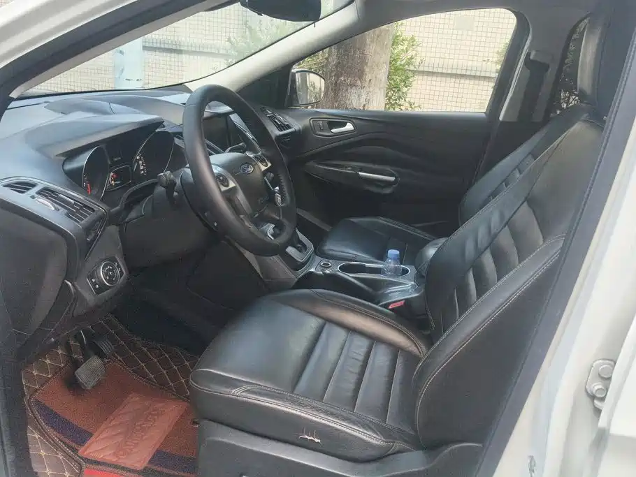 Ford Kuga — миниатюра 9