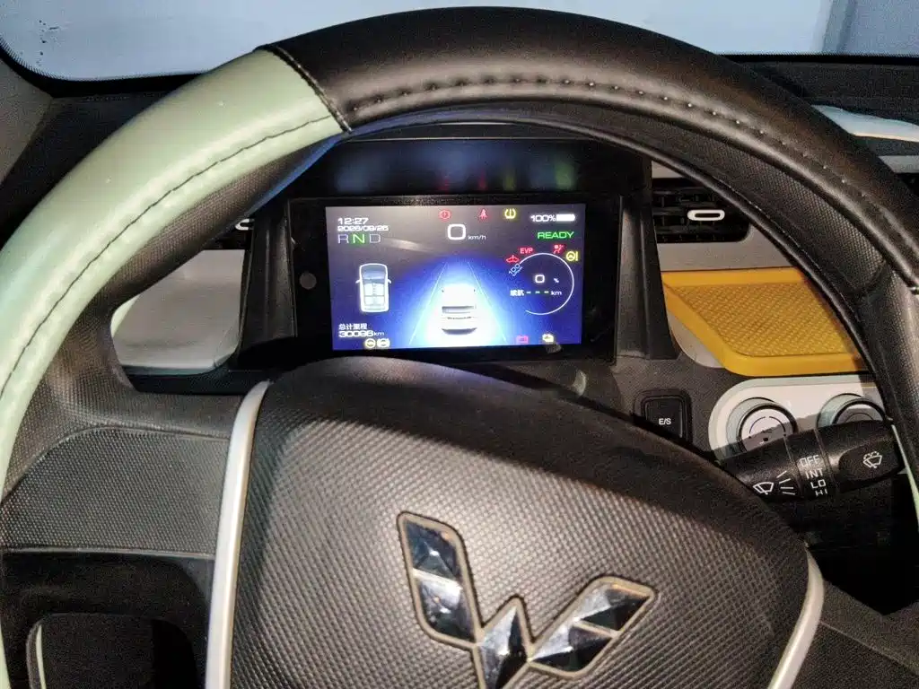 Wuling MINIEV — миниатюра 12