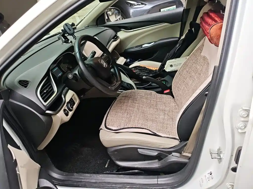 Buick Excelle — миниатюра 11
