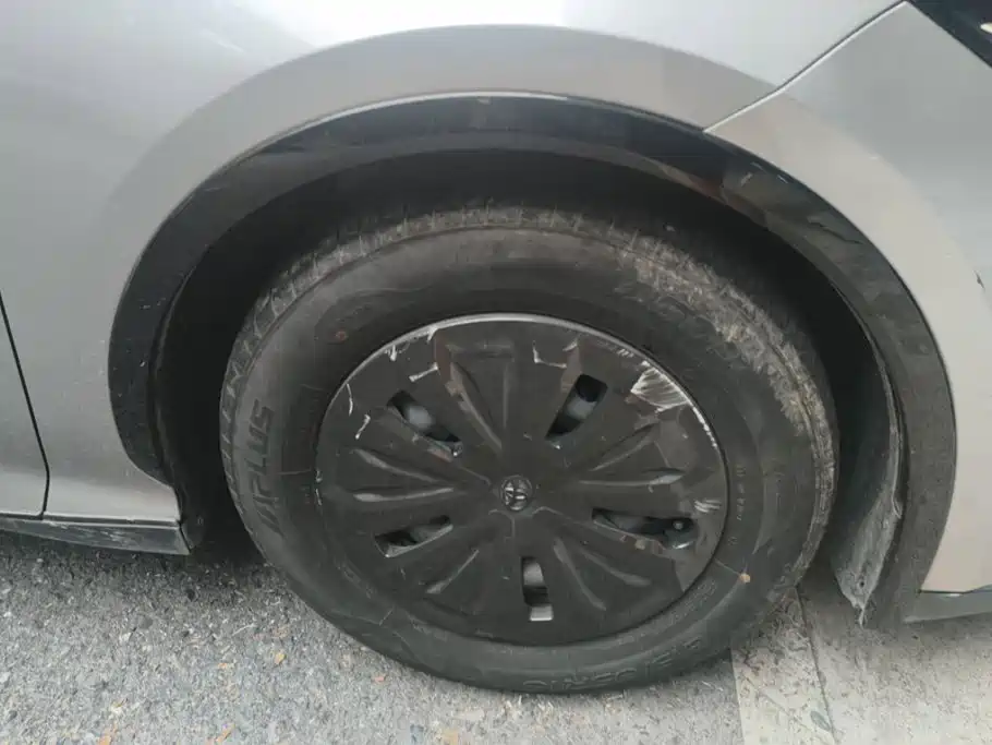 Toyota bZ3 — миниатюра 6