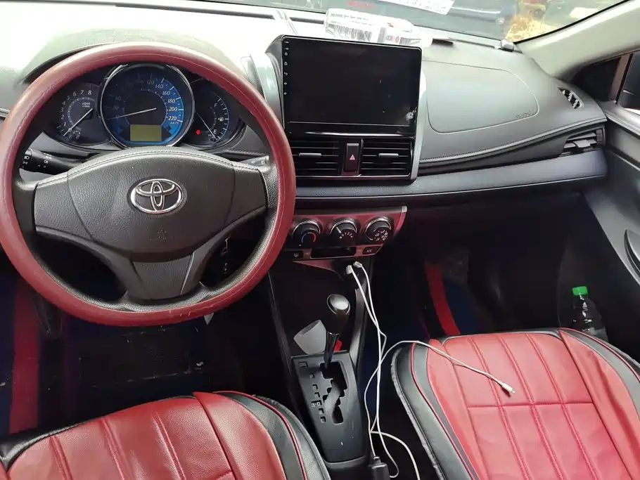Toyota Yaris L — миниатюра 12