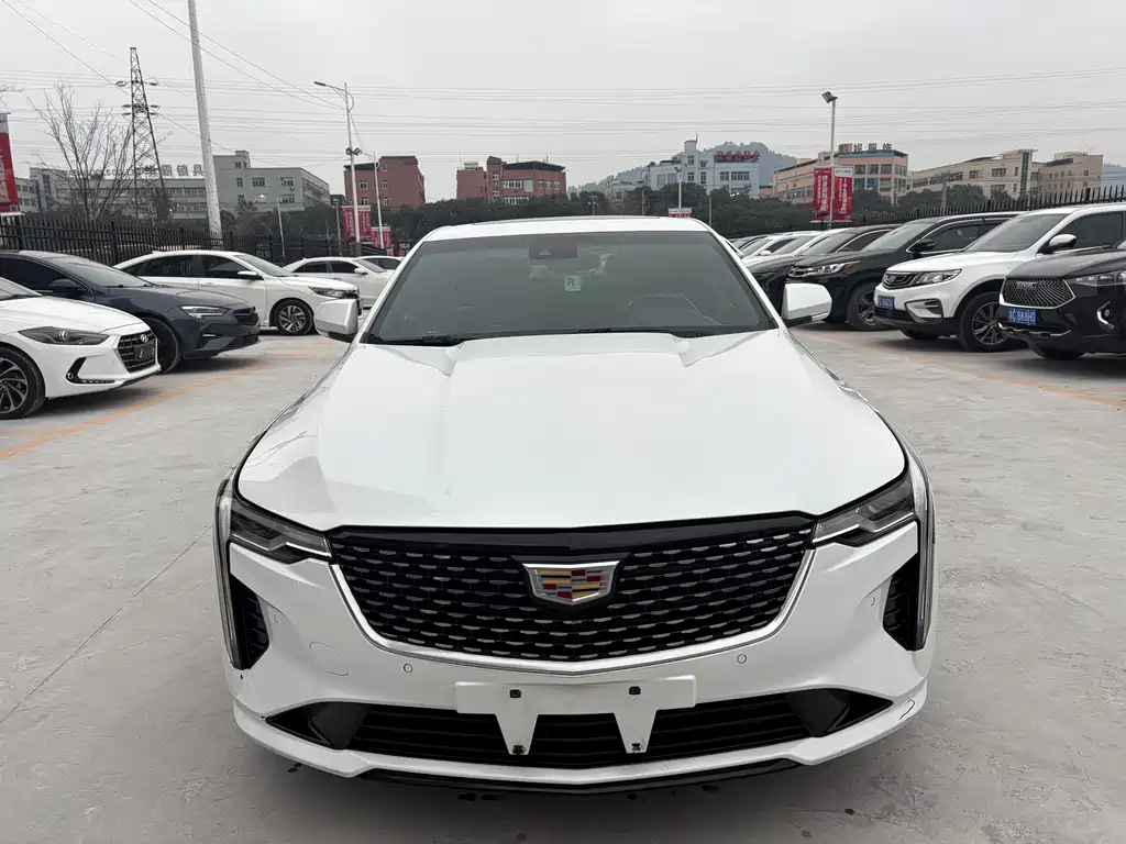 CADILLAC CT4