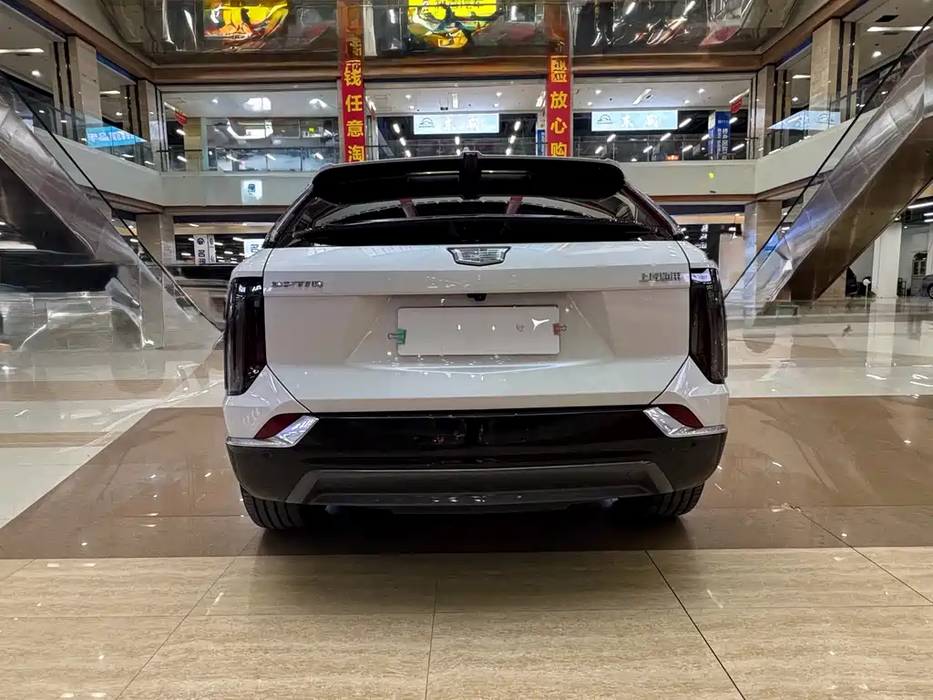 Cadillac IQ — миниатюра 8