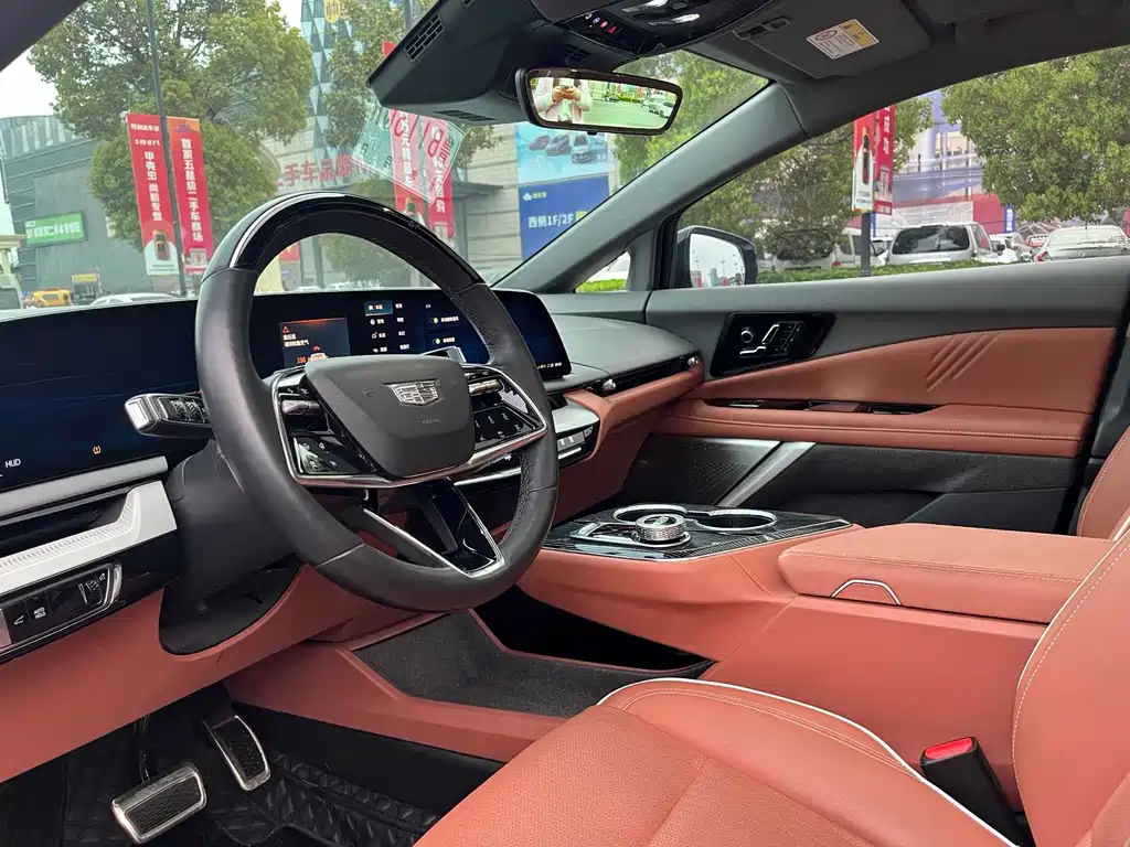 Cadillac IQ — миниатюра 11