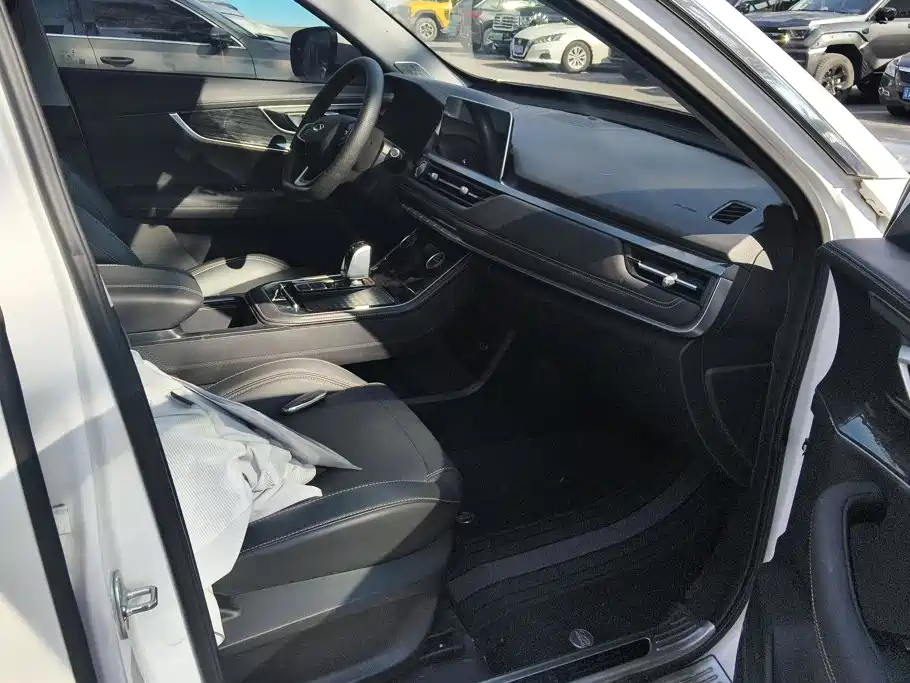 Chery Tiggo 8 — миниатюра 8