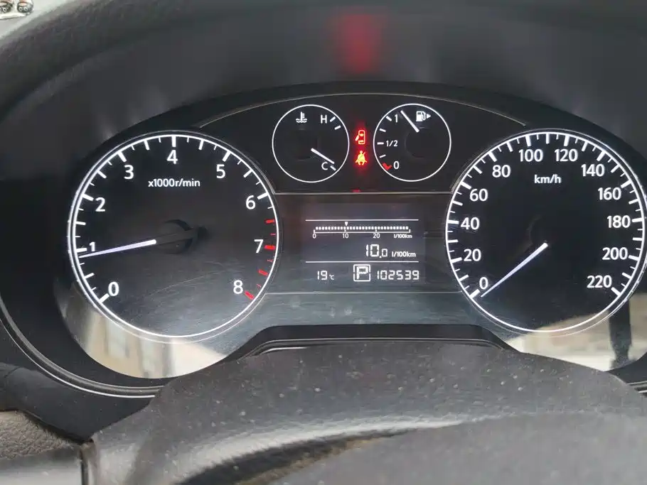 Nissan Tiida — миниатюра 14