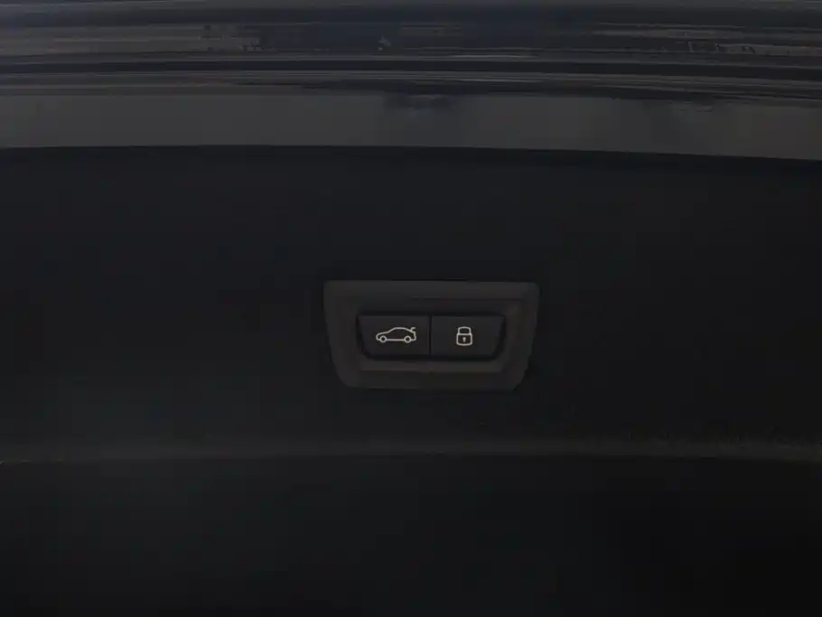 BMW 7 Series 7 2023 735Li Luxury