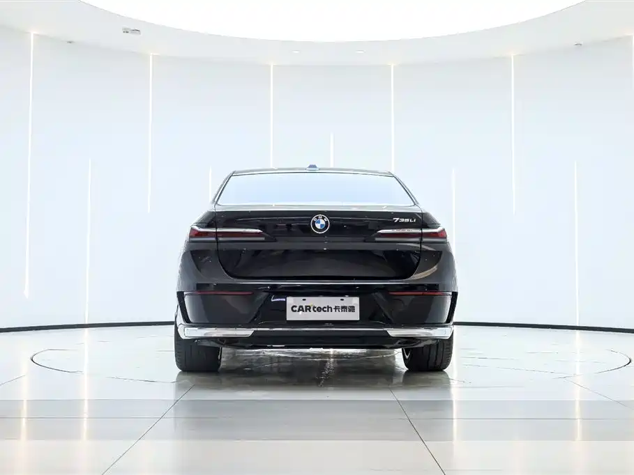 BMW 7 Series 7 2023 735Li Luxury