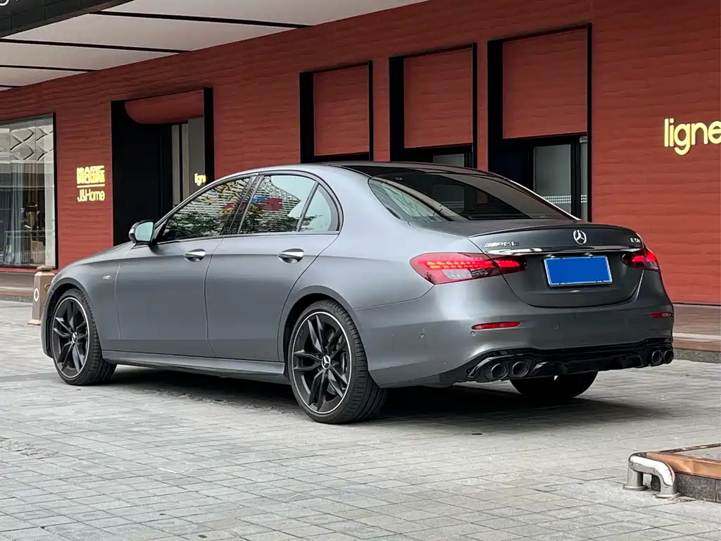 MERCEDES-BENZ E CLASS AMG