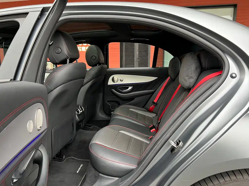 MERCEDES-BENZ E CLASS AMG