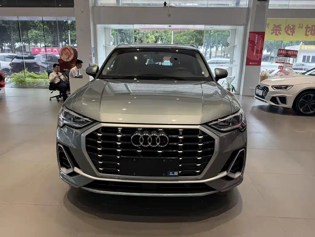 Audi Q3 — миниатюра 2