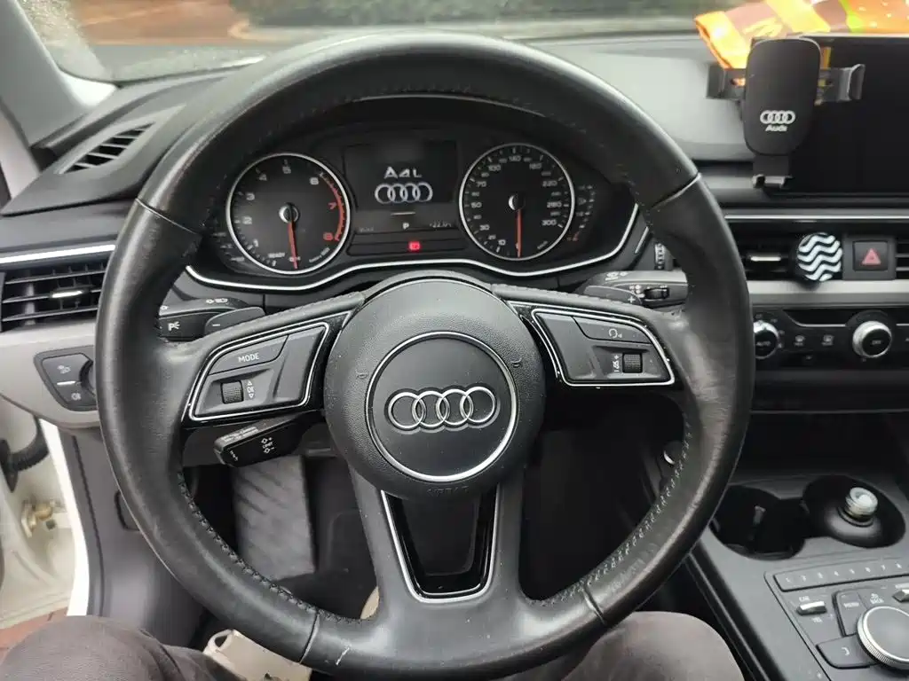 Audi A4L — миниатюра 11