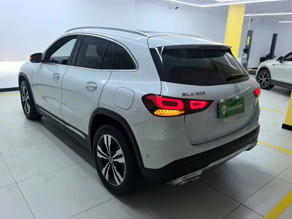 Mercedes-Benz GLA — миниатюра 5