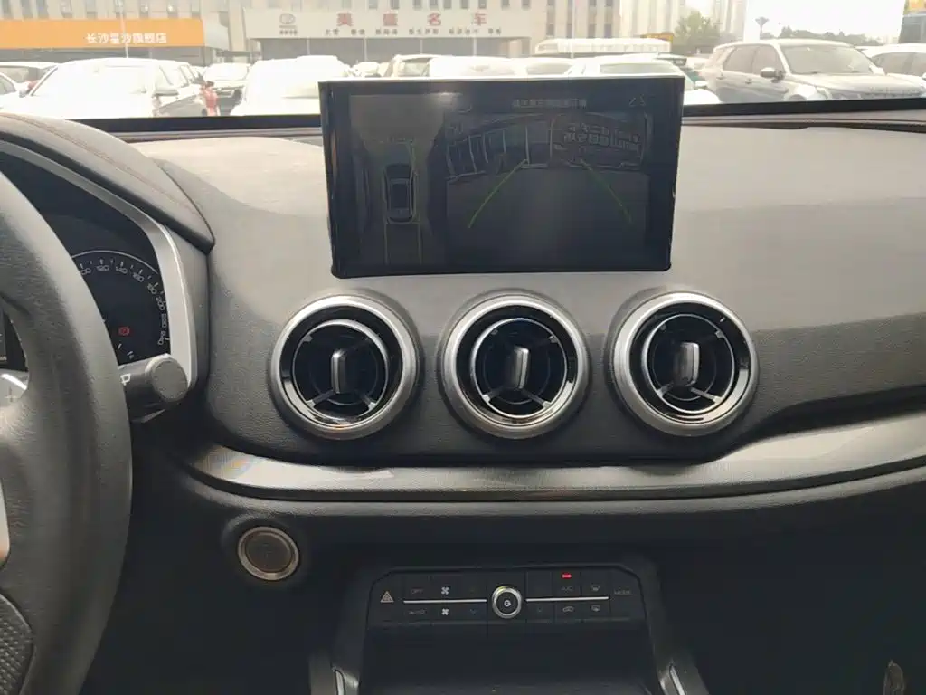 Wey Wey VV5 — миниатюра 13