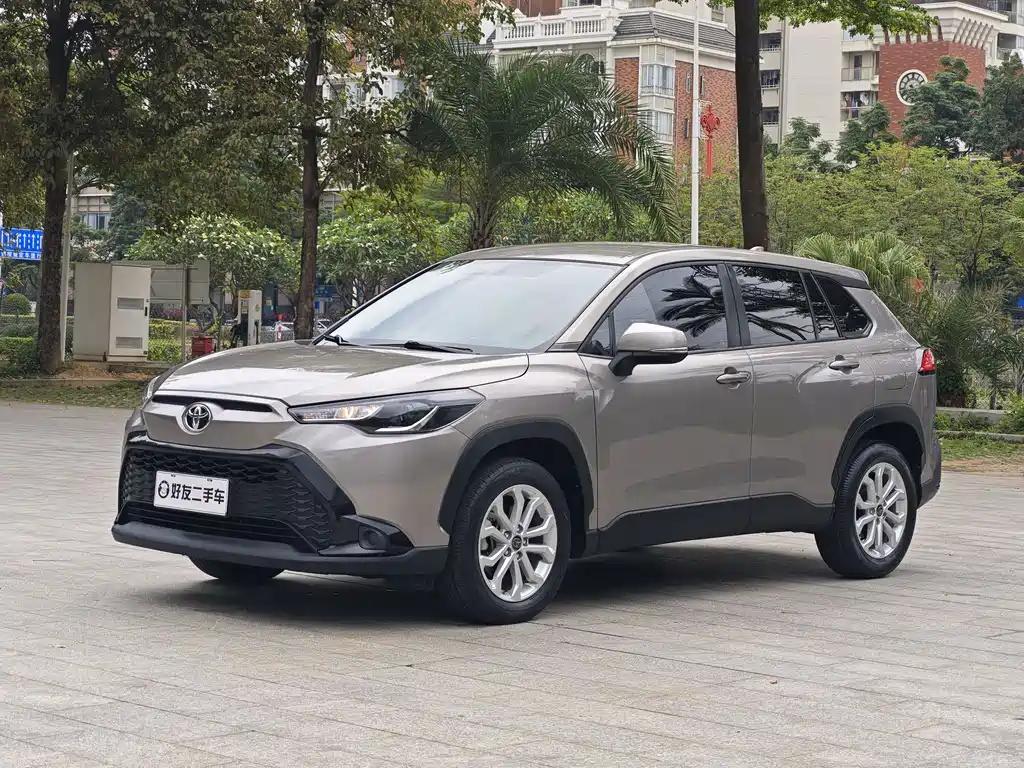 Toyota Frontlander 2023