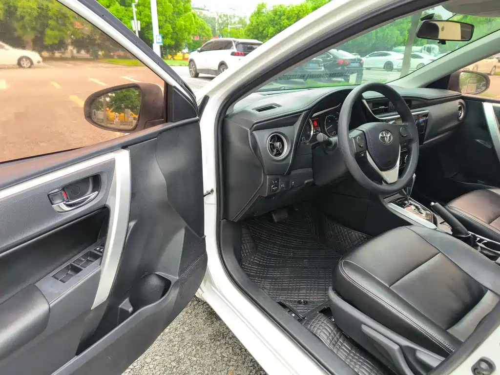 Toyota Corolla — миниатюра 5