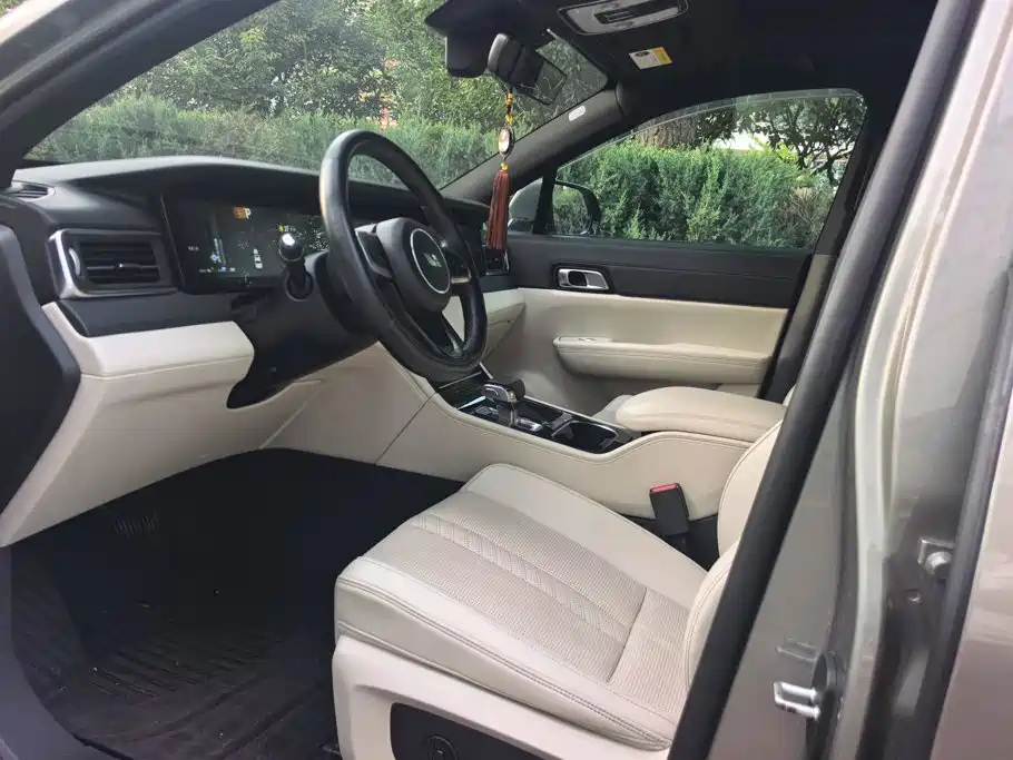 Li Auto Li ONE — миниатюра 9
