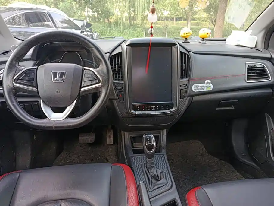 Luxgen U5 SUV — миниатюра 12
