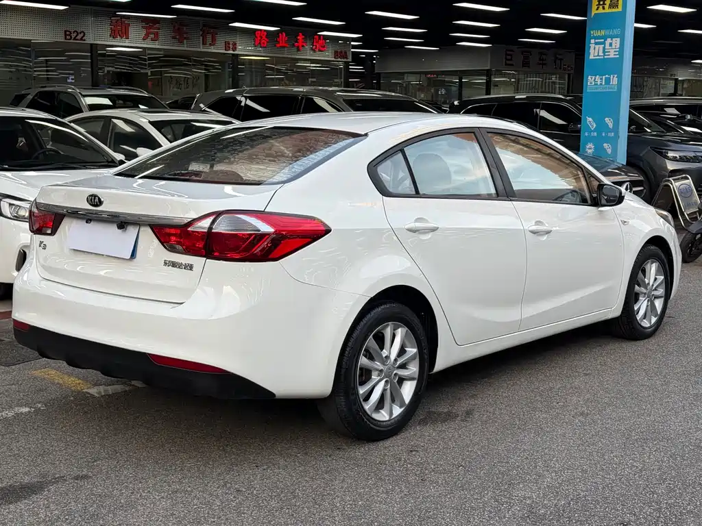 KIA K3