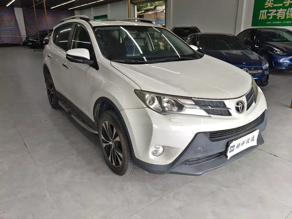 Toyota RAV4 — миниатюра 3