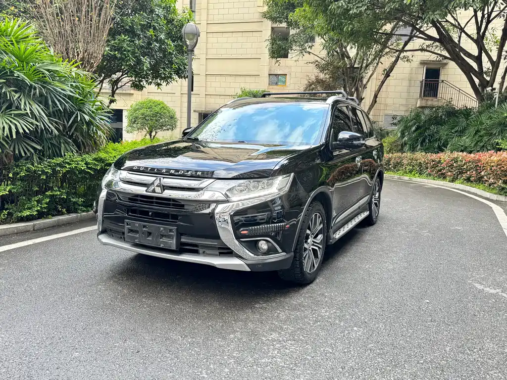 Mitsubishi Outlander 2018