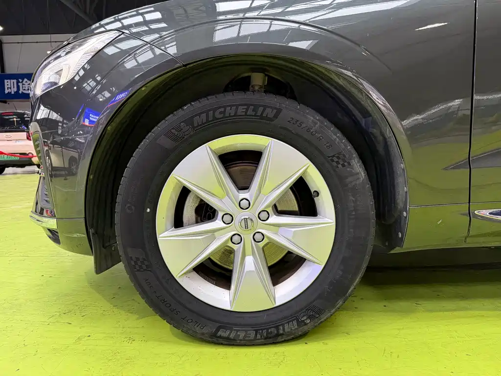 Volvo XC60 — миниатюра 6