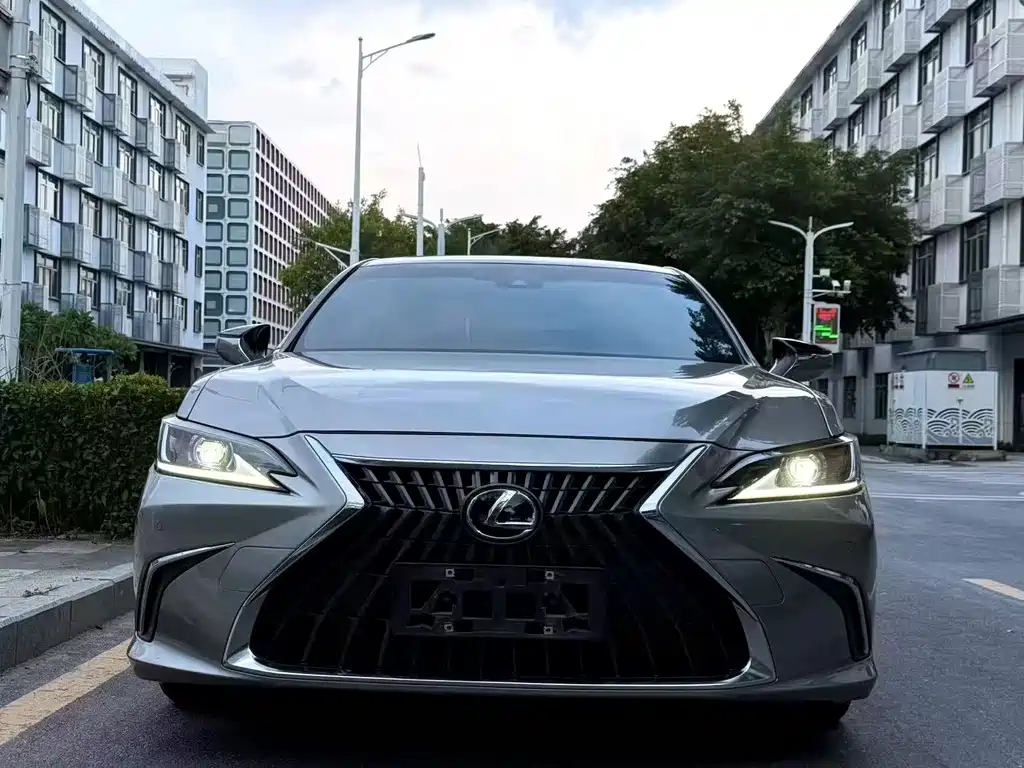 Lexus ES — миниатюра 3