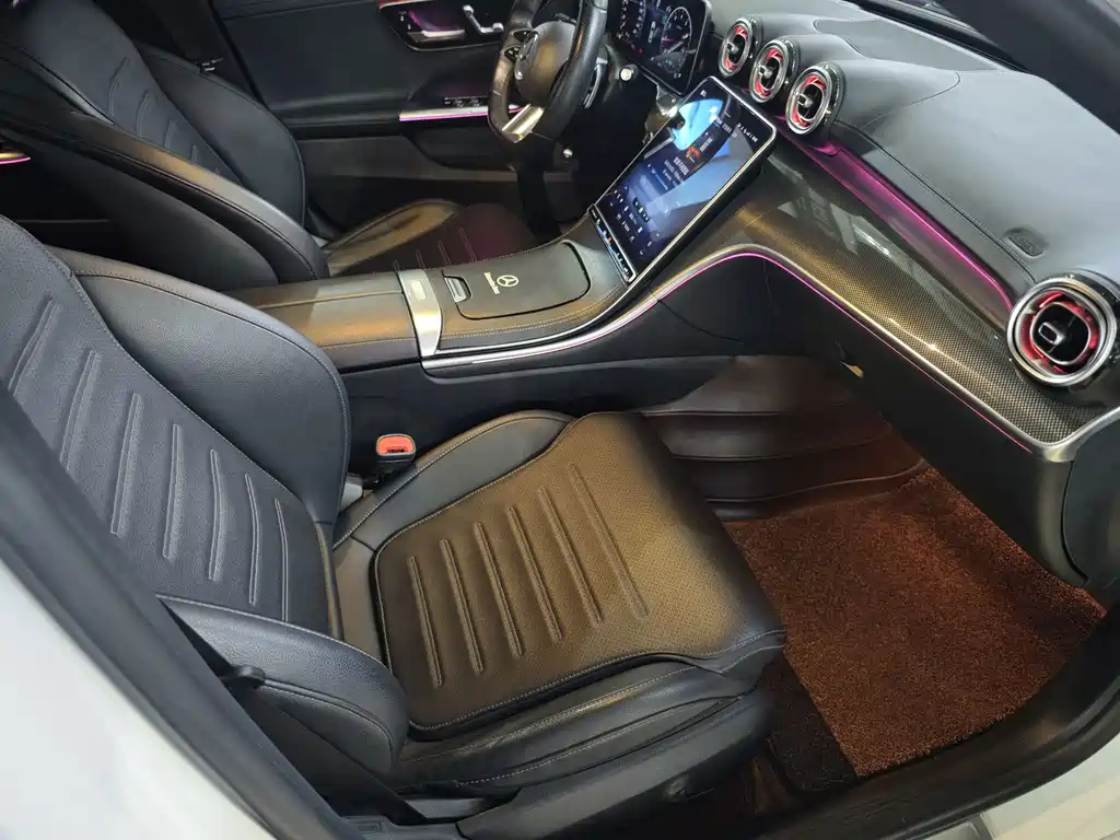 Mercedes-Benz C-Class — миниатюра 6