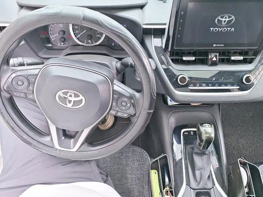 Toyota Corolla — миниатюра 12