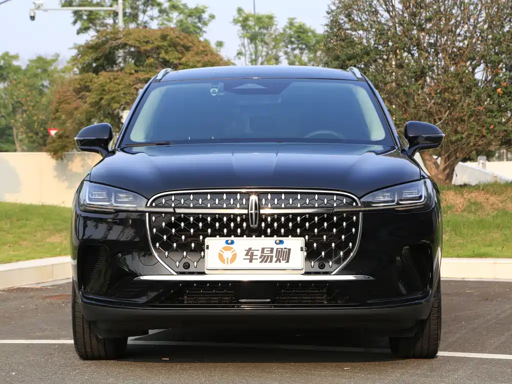 Lincoln Corsair — миниатюра 2