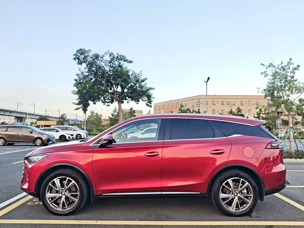 BYD Tang New Energy — миниатюра 4
