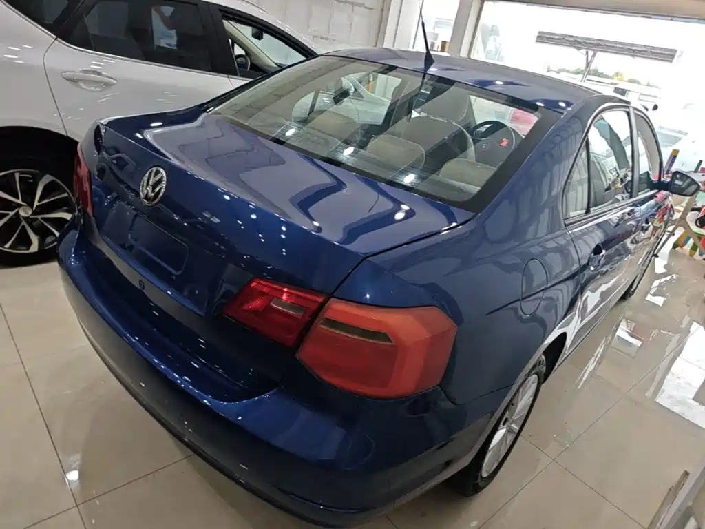 Volkswagen Jetta — миниатюра 7