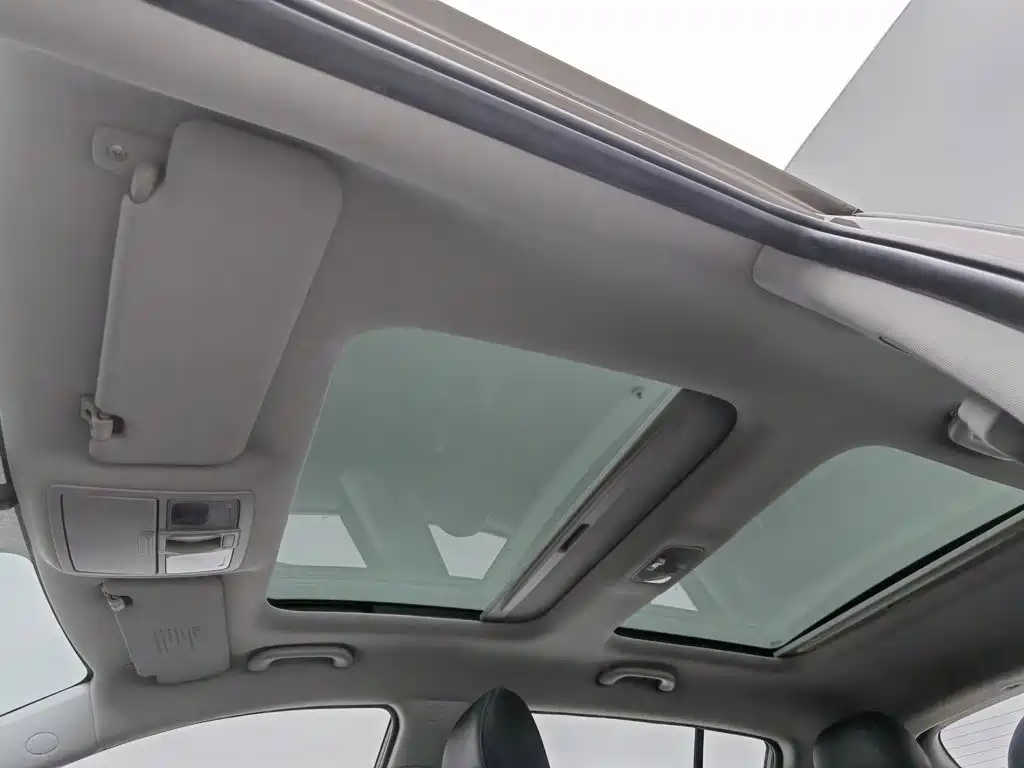 Kia Sportage — миниатюра 14