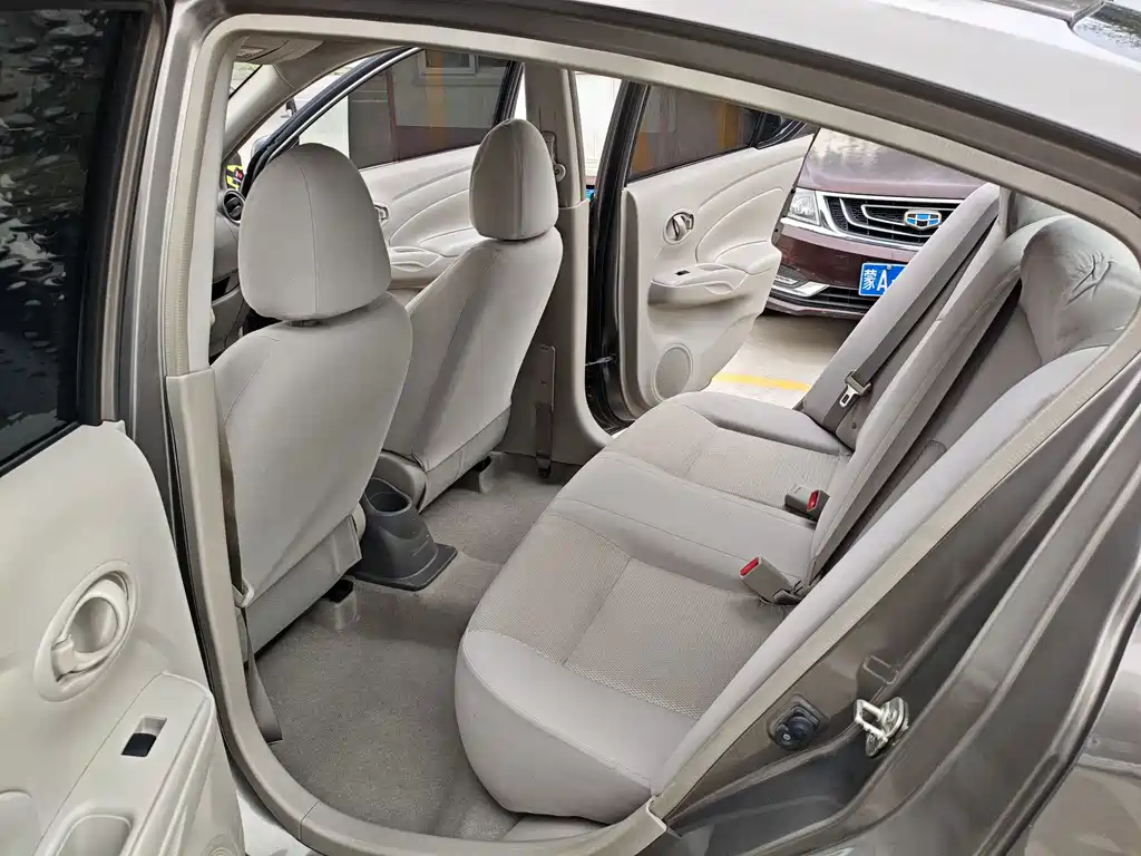 Nissan Sunny — миниатюра 12