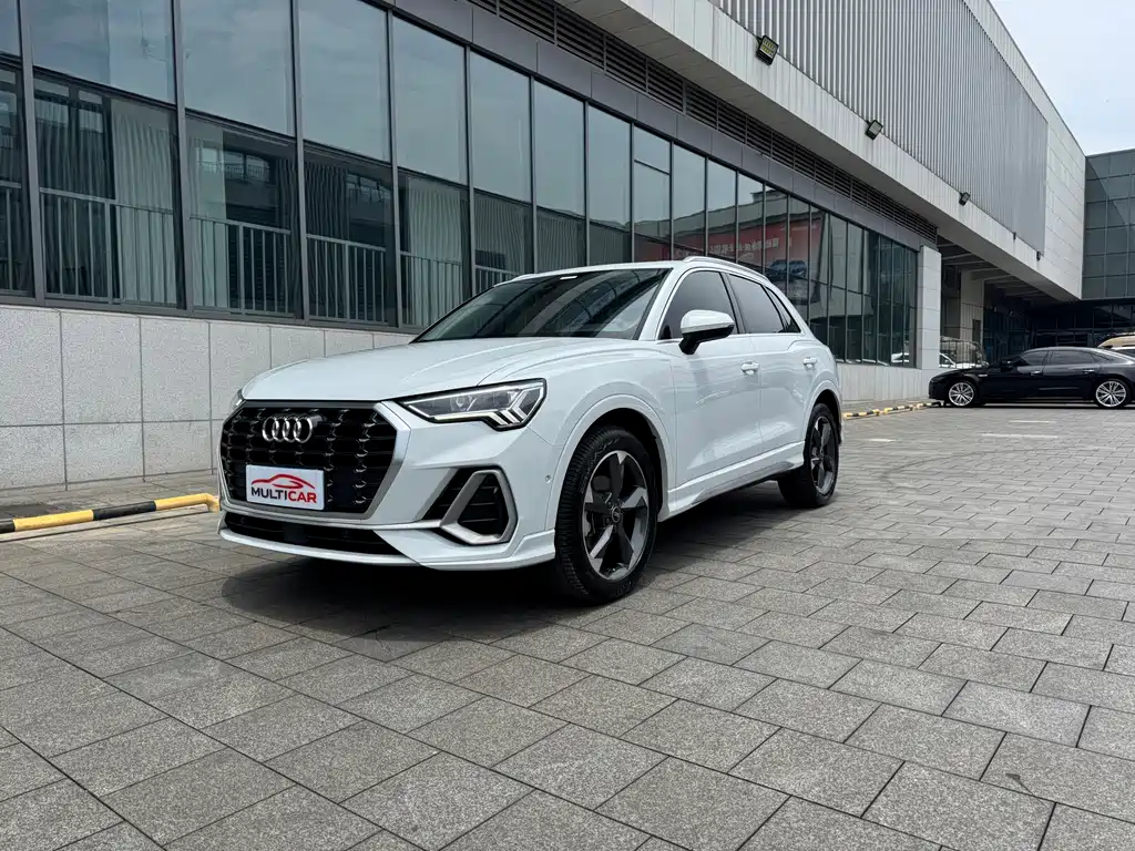 Audi Q3 2022 35 TFSI Fashion Dynamic Type