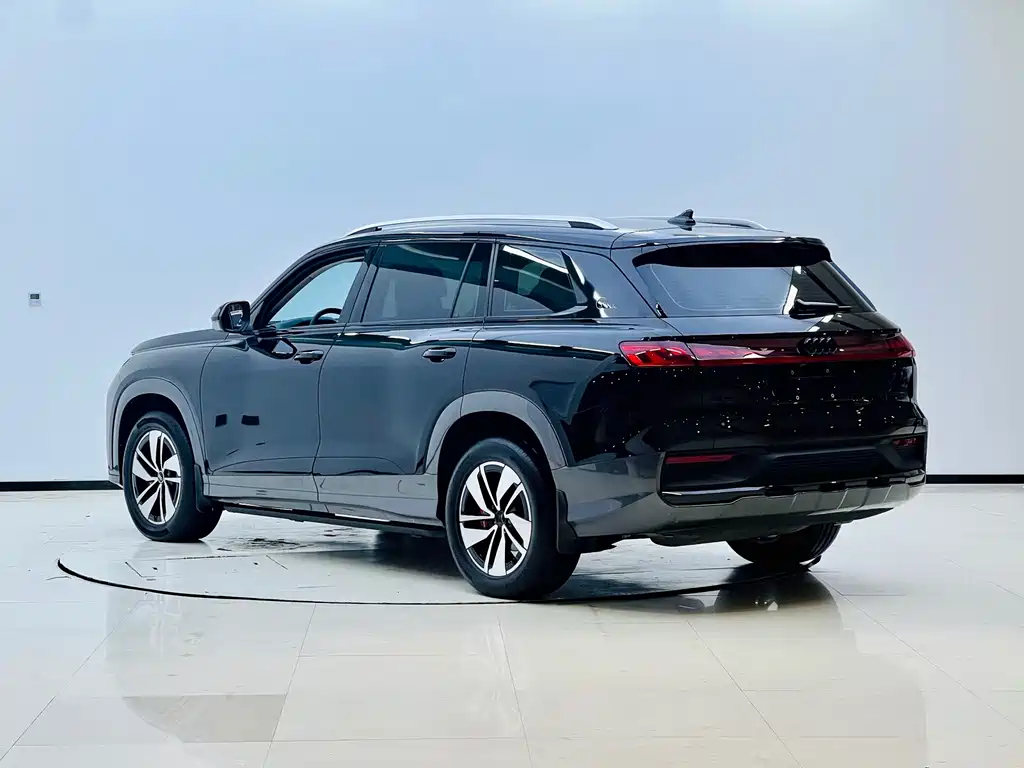 Audi Q6 — миниатюра 10