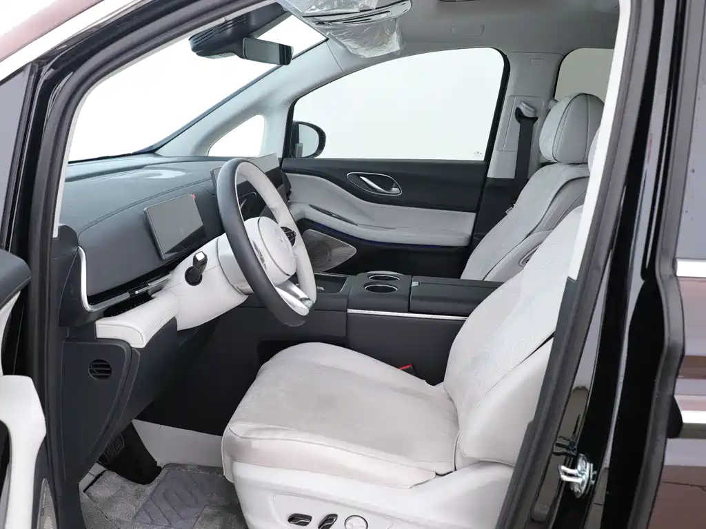LANTU AUTOMOBILE LANTU DREAMER