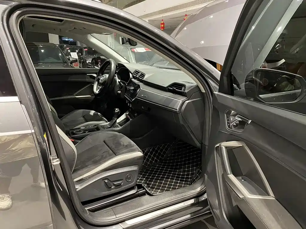 Audi Q3 — миниатюра 9