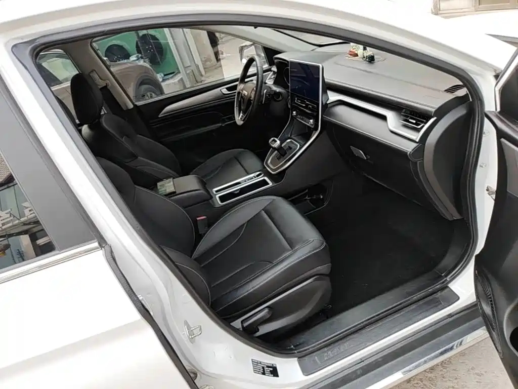 Haval M6 — миниатюра 25
