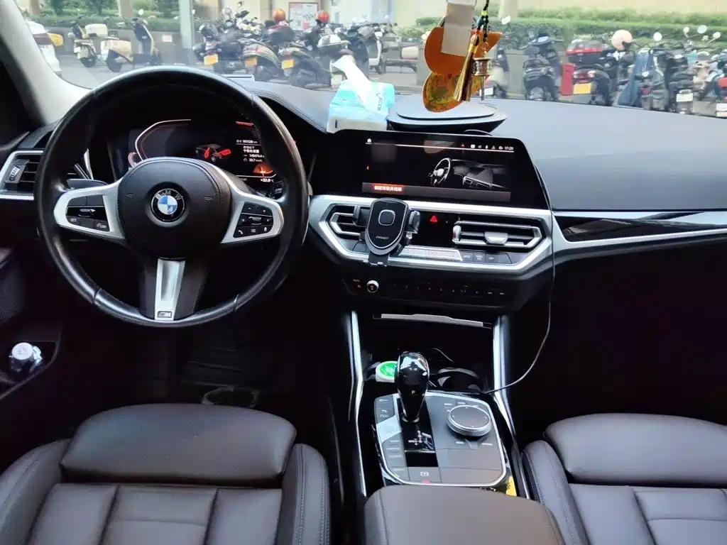 BMW 3 Series — миниатюра 13