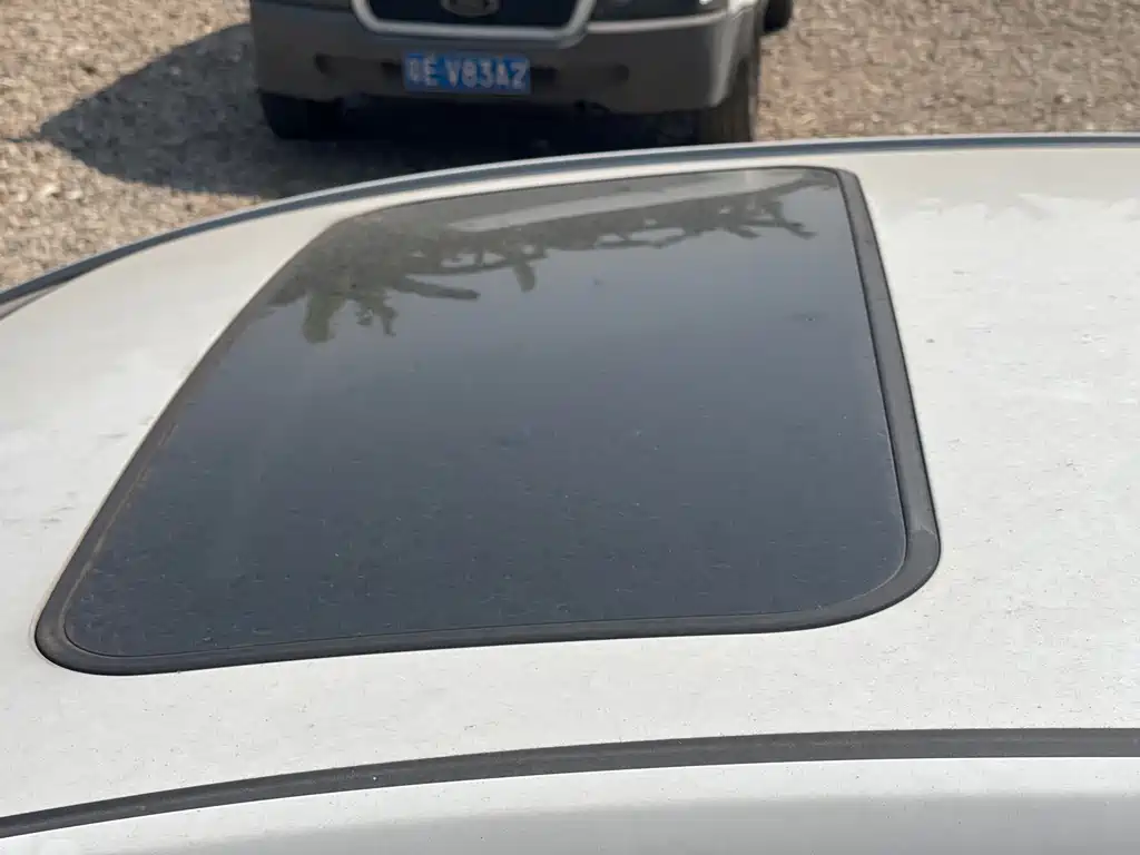Geely Emgrand — миниатюра 9