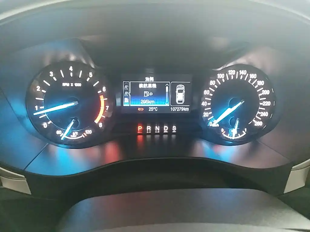 Ford Mondeo — миниатюра 12