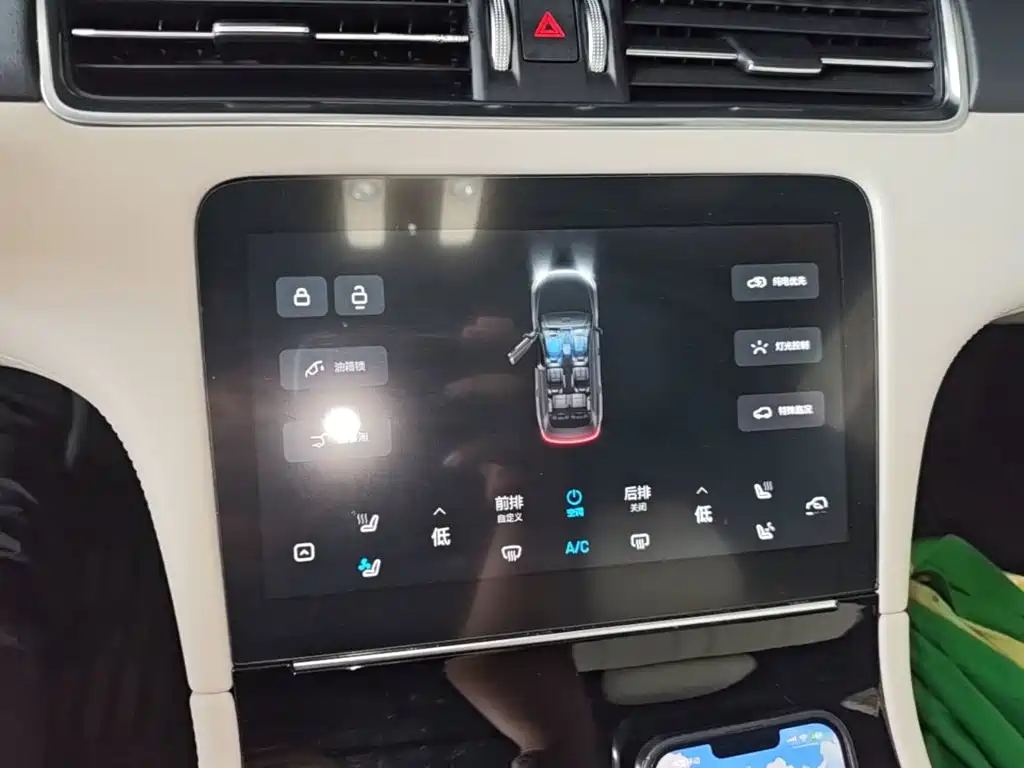 Li Auto Li ONE — миниатюра 13