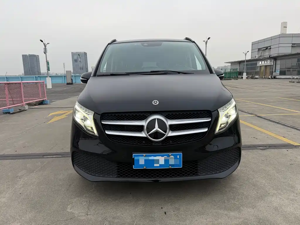 MERCEDES-BENZ V CLASS