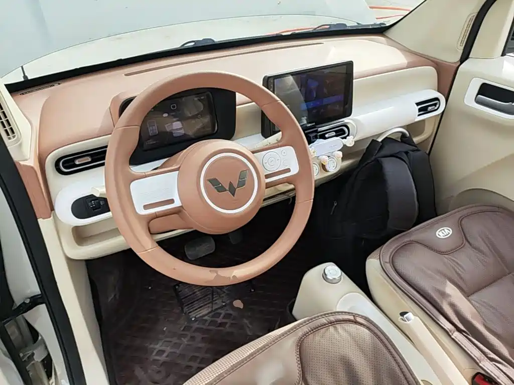 Wuling MINIEV — миниатюра 10