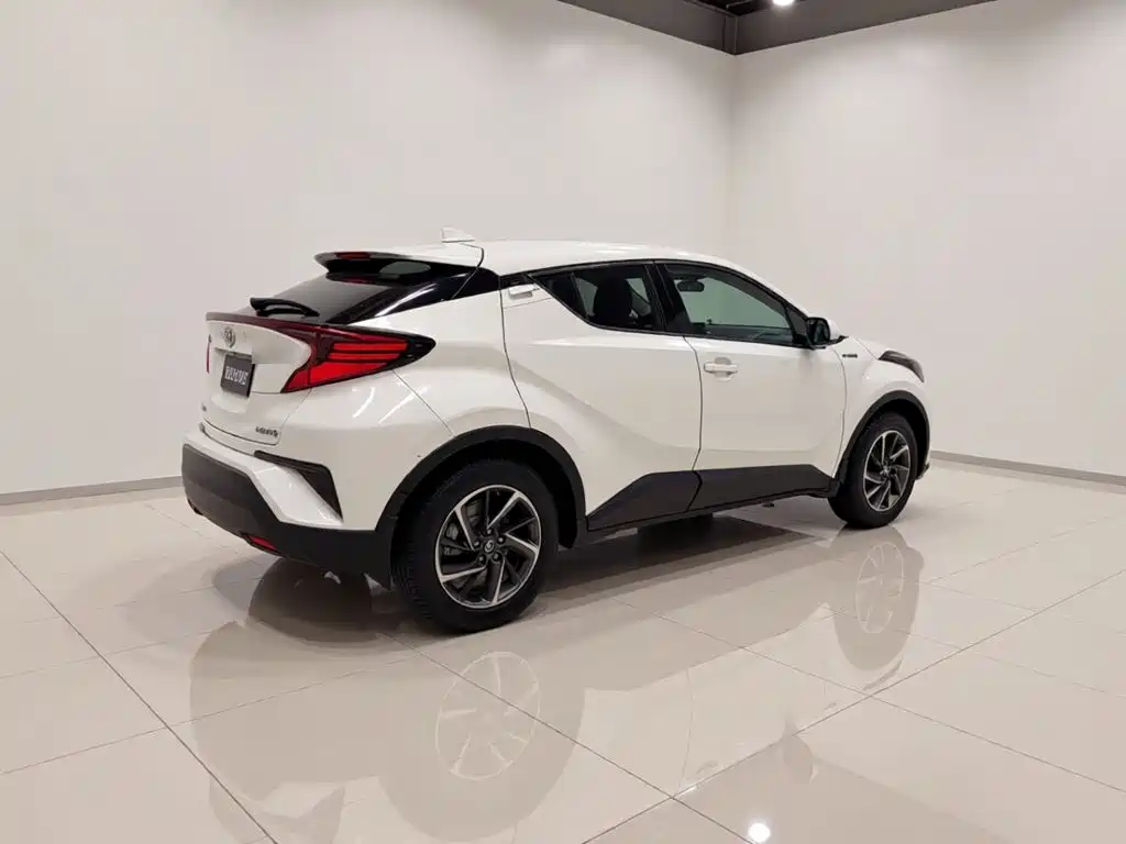 Toyota C-HR — миниатюра 6